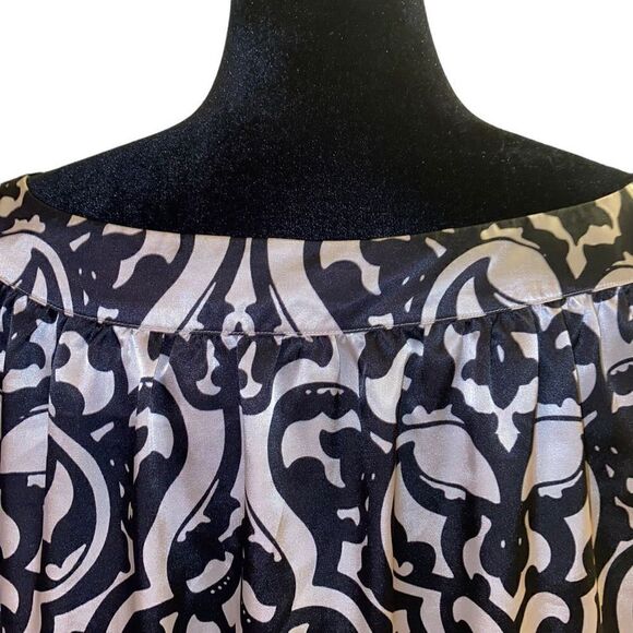 White House Black Market Cream and Black Pattern Top with Elbow Length Sleeves S - Picture 8 of 13